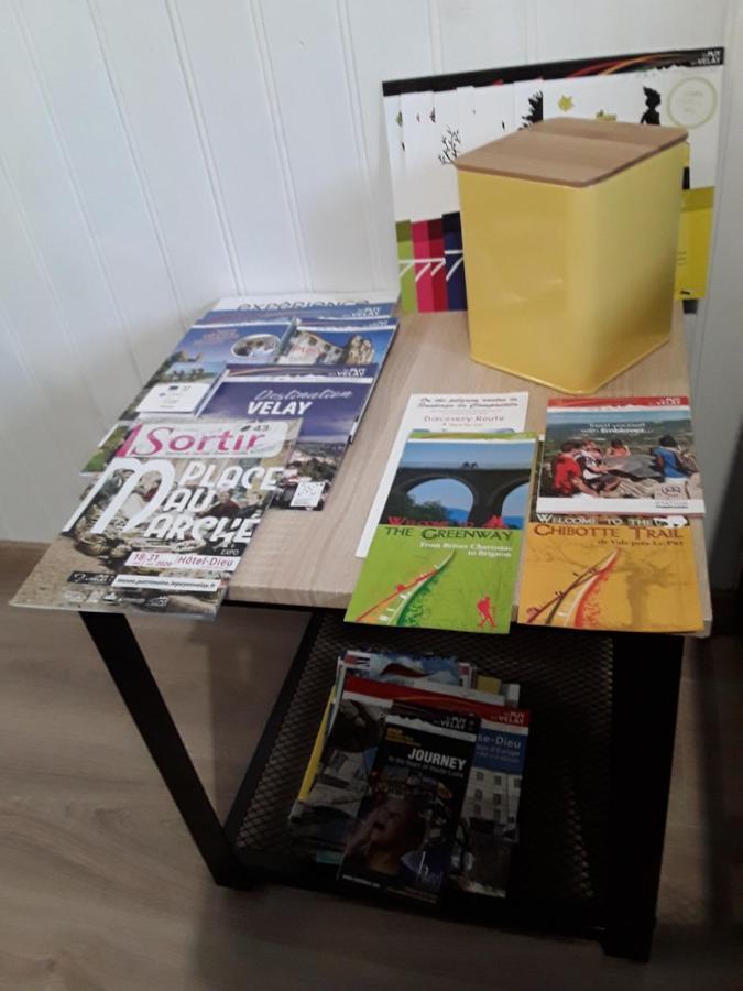 Les Apparts Du Vignal De Cheyrac Polignac  Exterior foto