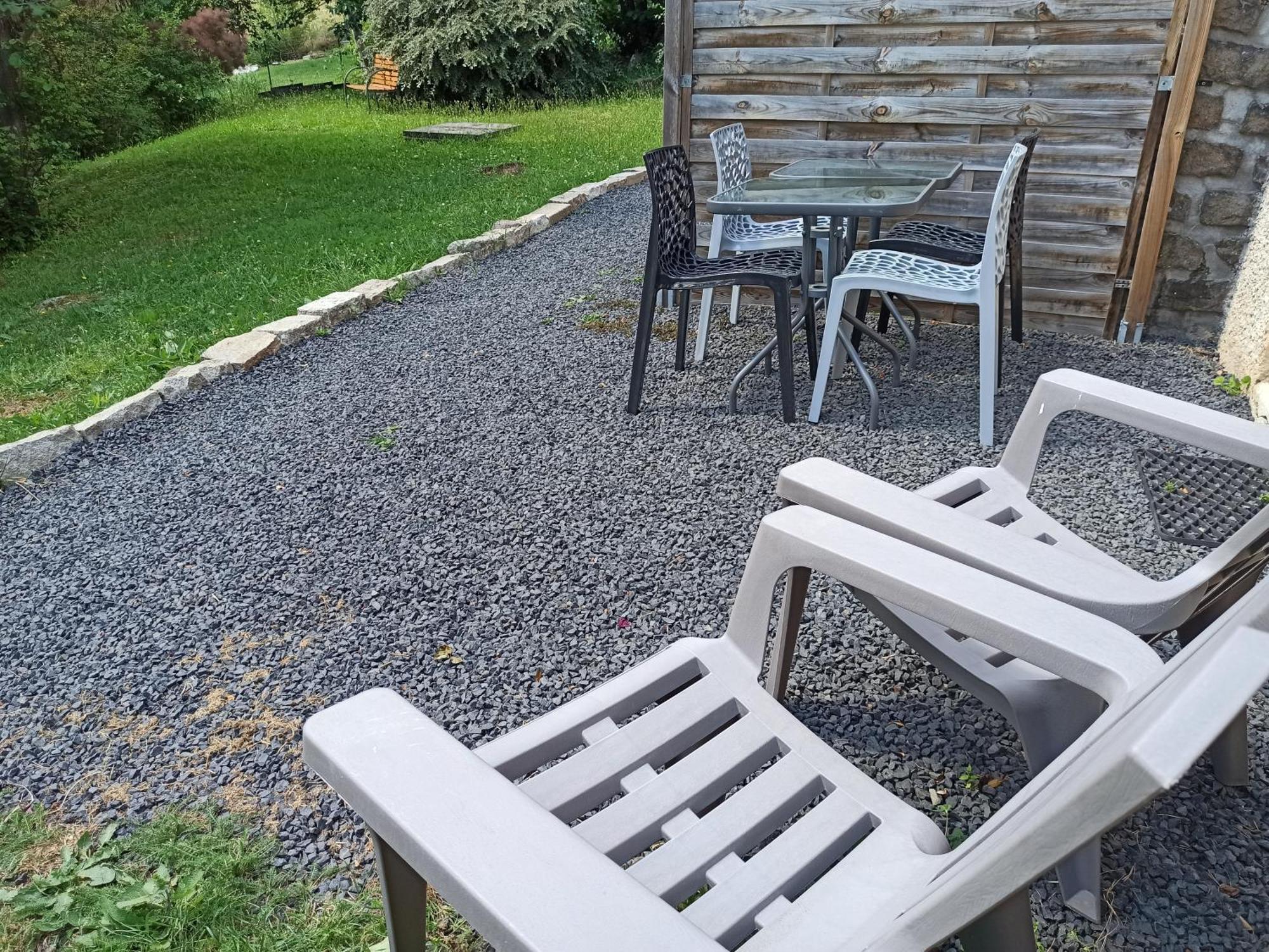 Les Apparts Du Vignal De Cheyrac Polignac  Exterior foto